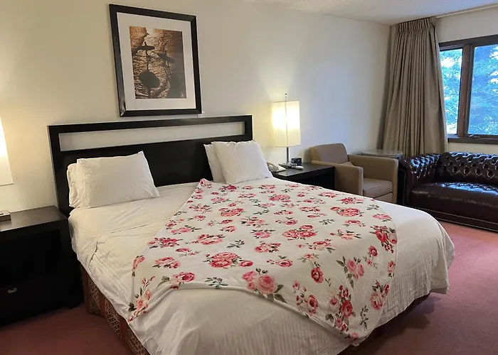 Americas Value Hotel