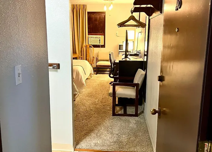 Americas Value Hotel